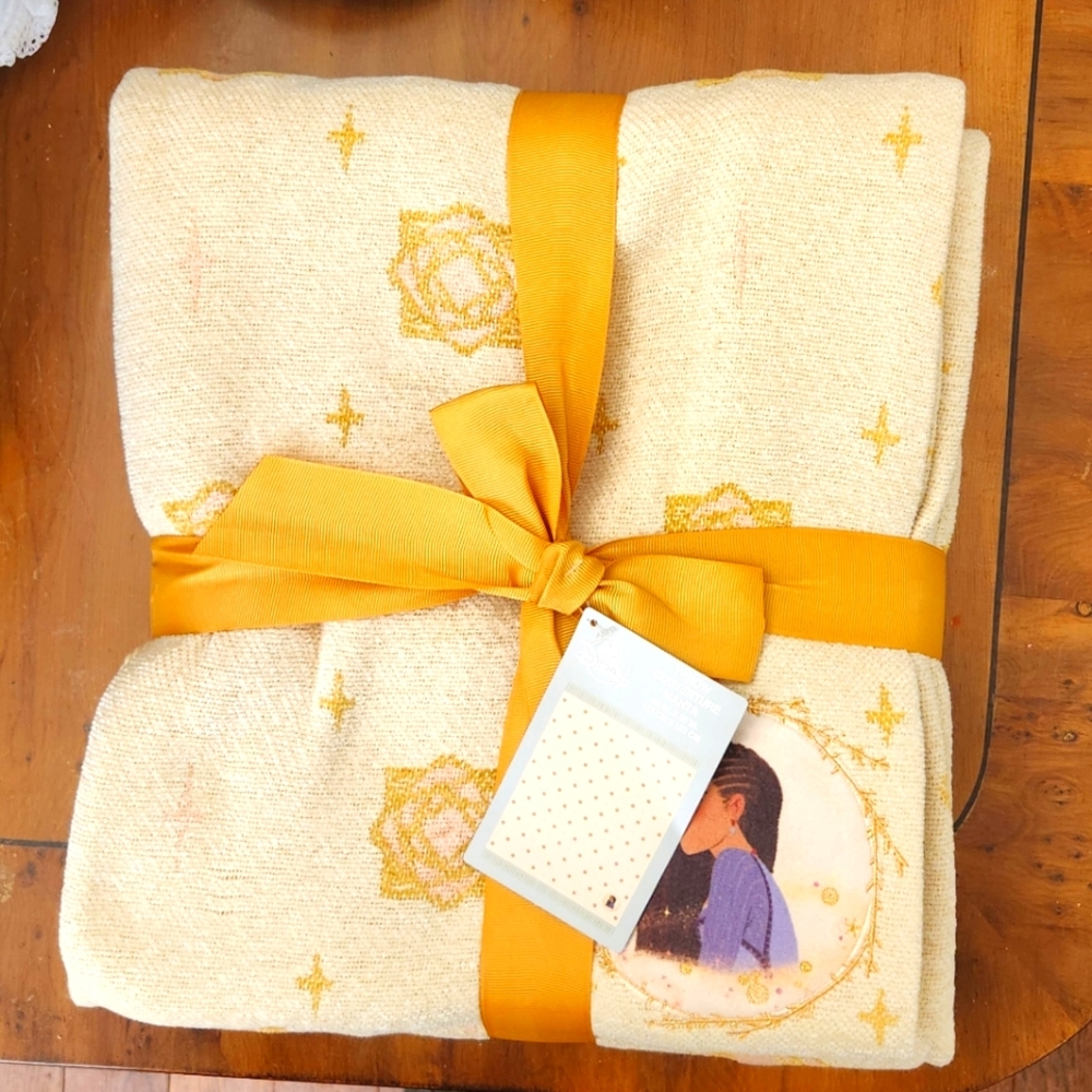 NWT Disney Parks Wish Asha and Star Chenille Throw Blanket 50”×60”